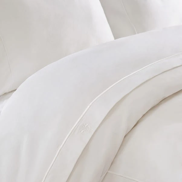 Dorma Egyptian Cotton Sateen 1000 Thread Count Flat Sheet 18 Dorma Egyptian Cotton Sateen 1000 Thread Count Flat Sheet - Image 18