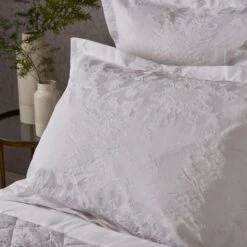 Dorma Purity Kempley Jacquard White Duvet Cover And Pillowcase Set 10 Dorma Purity Kempley Jacquard White Duvet Cover And Pillowcase Set -Dorma 30727601 alt06