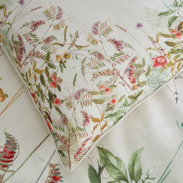 Dorma Rambling Rose Cream Standard Pillowcase Pair 3 Dorma Rambling Rose Cream Standard Pillowcase Pair - Image 3