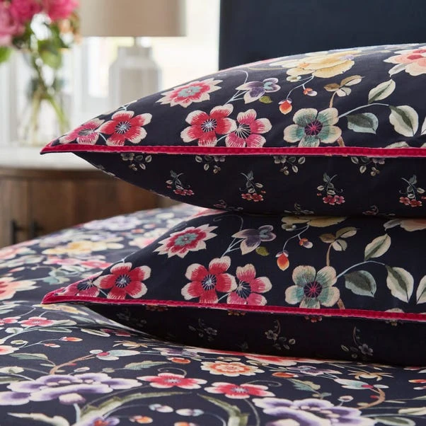 Dorma Midnight Garden 300 Thread Count Standard Pillowcase Pair 2 Dorma Midnight Garden 300 Thread Count Standard Pillowcase Pair - Image 2