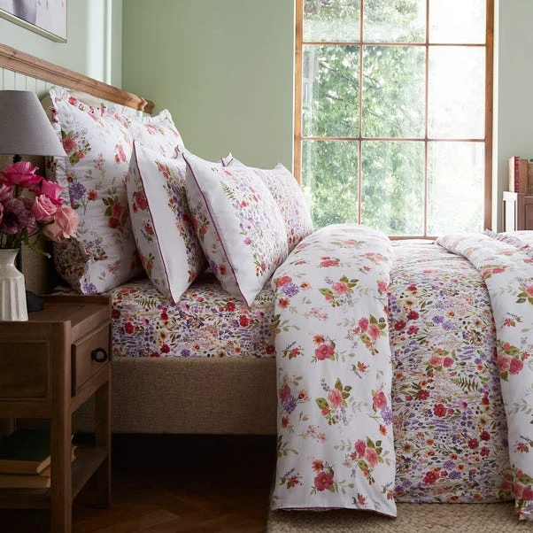 Dorma Modern Ditsy 100% Cotton Fitted Sheet 2 Dorma Modern Ditsy 100% Cotton Fitted Sheet - Image 2