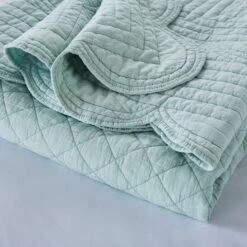 Dorma Soft Scalloped Bedspread -Dorma 30927629 alt01